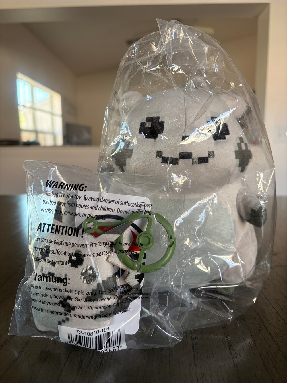 Pokemon 30th Anniversary Mascot Pikachu of the Beginning Plush & Plush Keychain - Picture 2 of 6